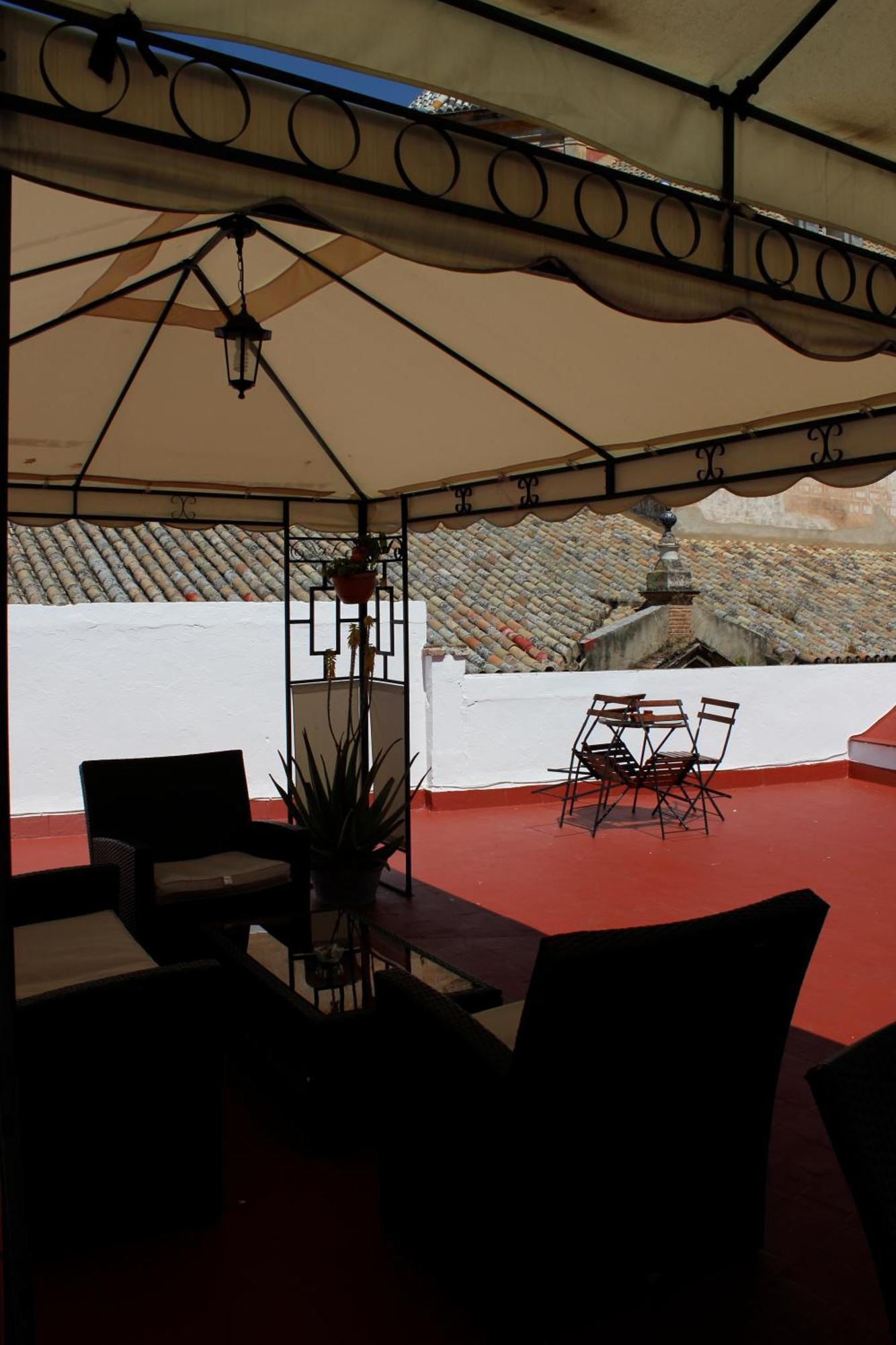 Pension La Montorena Севилья Экстерьер фото