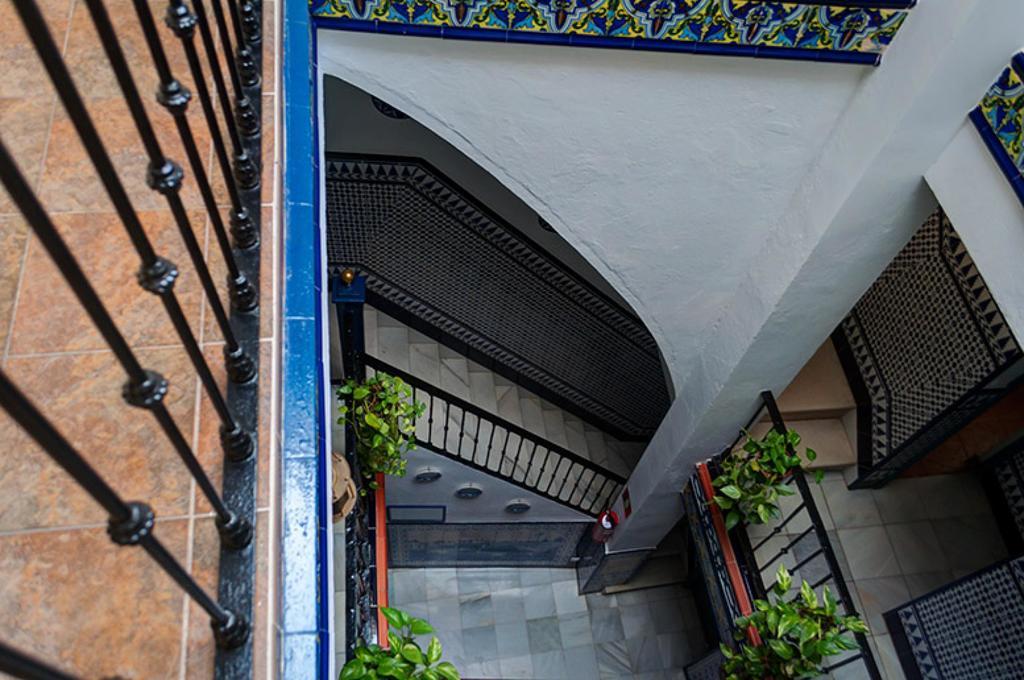 Pension La Montorena Севилья Экстерьер фото