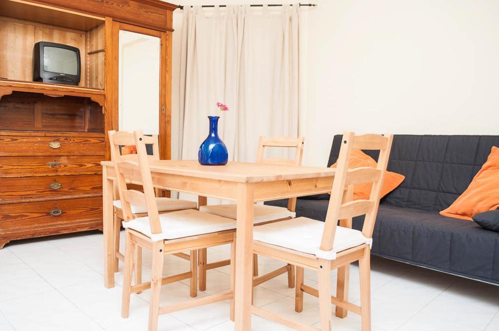 Pension La Montorena Севилья Экстерьер фото