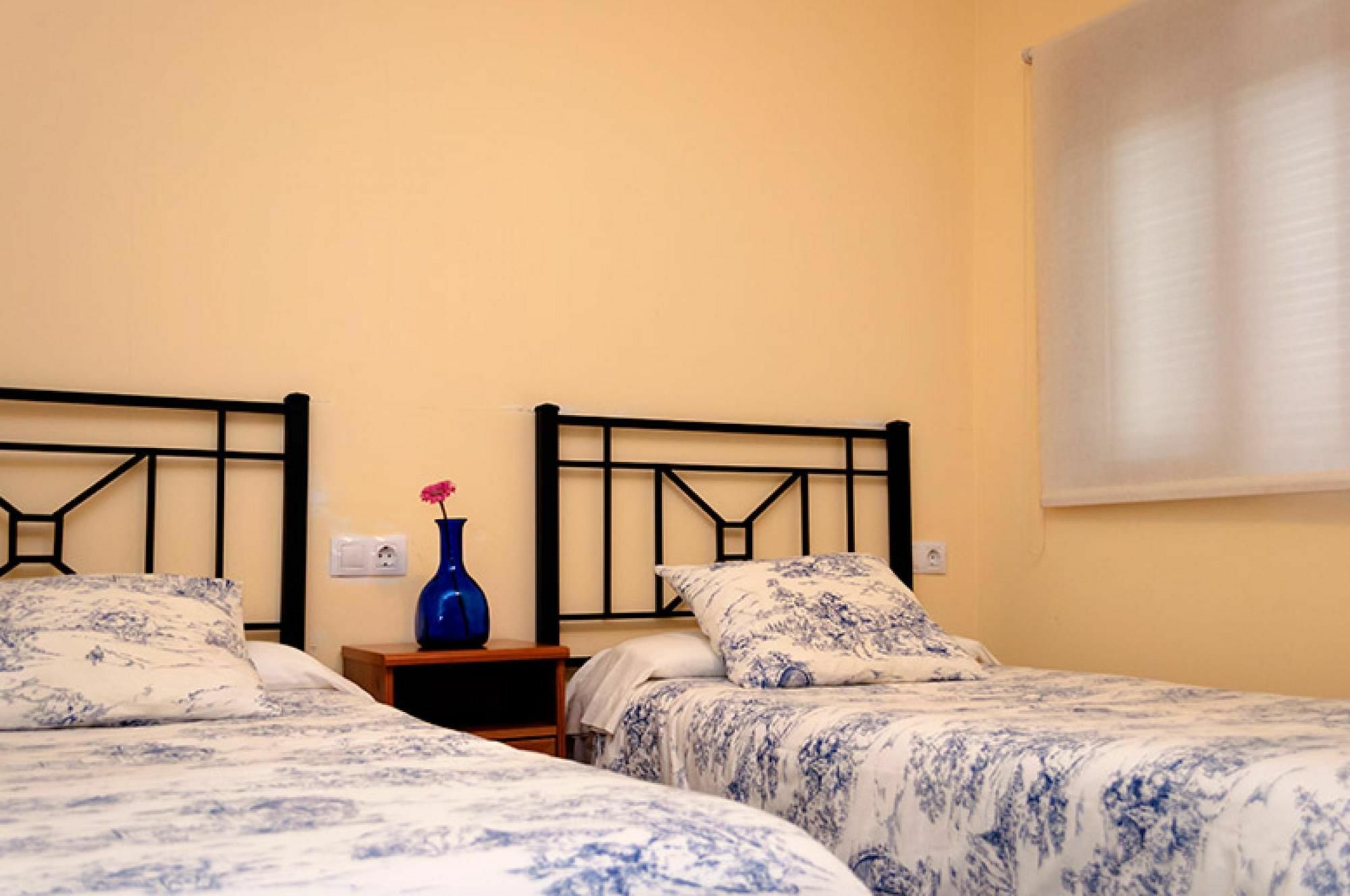 Pension La Montorena Севилья Экстерьер фото